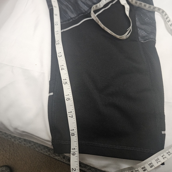 Champion Mid Rise Cropped Plus Size Leggings! - Picture 7 of 7